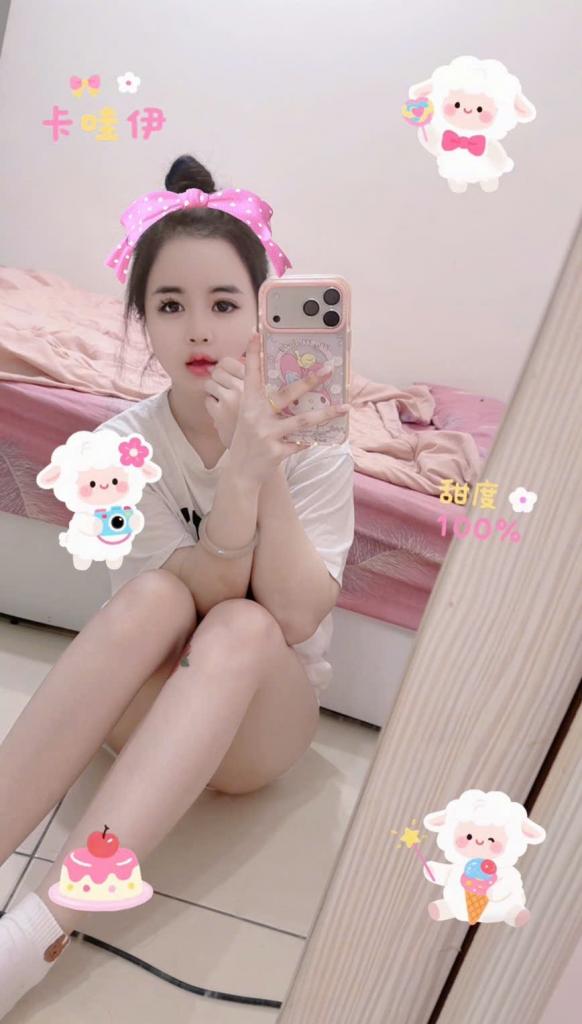 667389439: Chica busca chico en Madrid