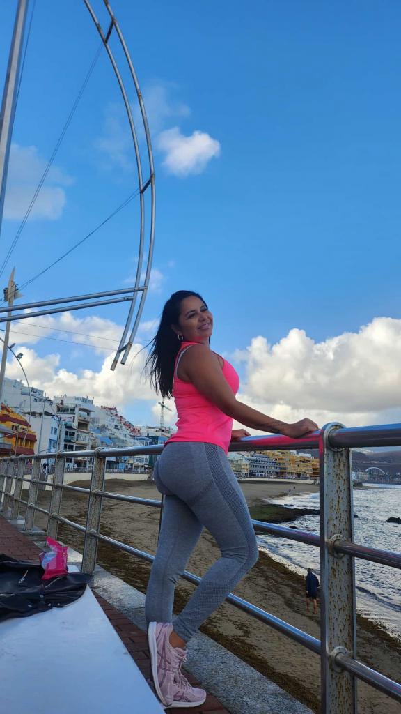 742022642: Chica busca chico en Las Palmas