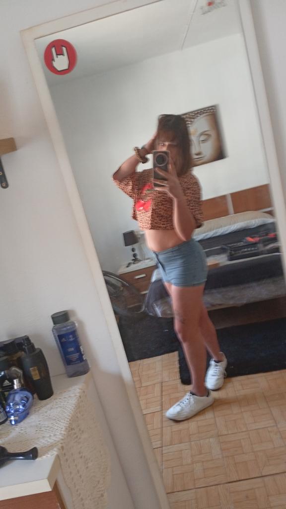 643193348: Transexual en La Coruña