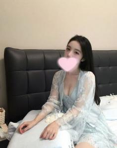 627585658: Chica busca chico en Barcelona