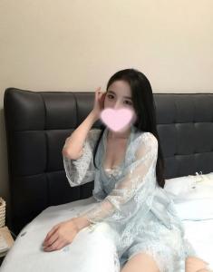 627585658: Chica busca chico en Barcelona