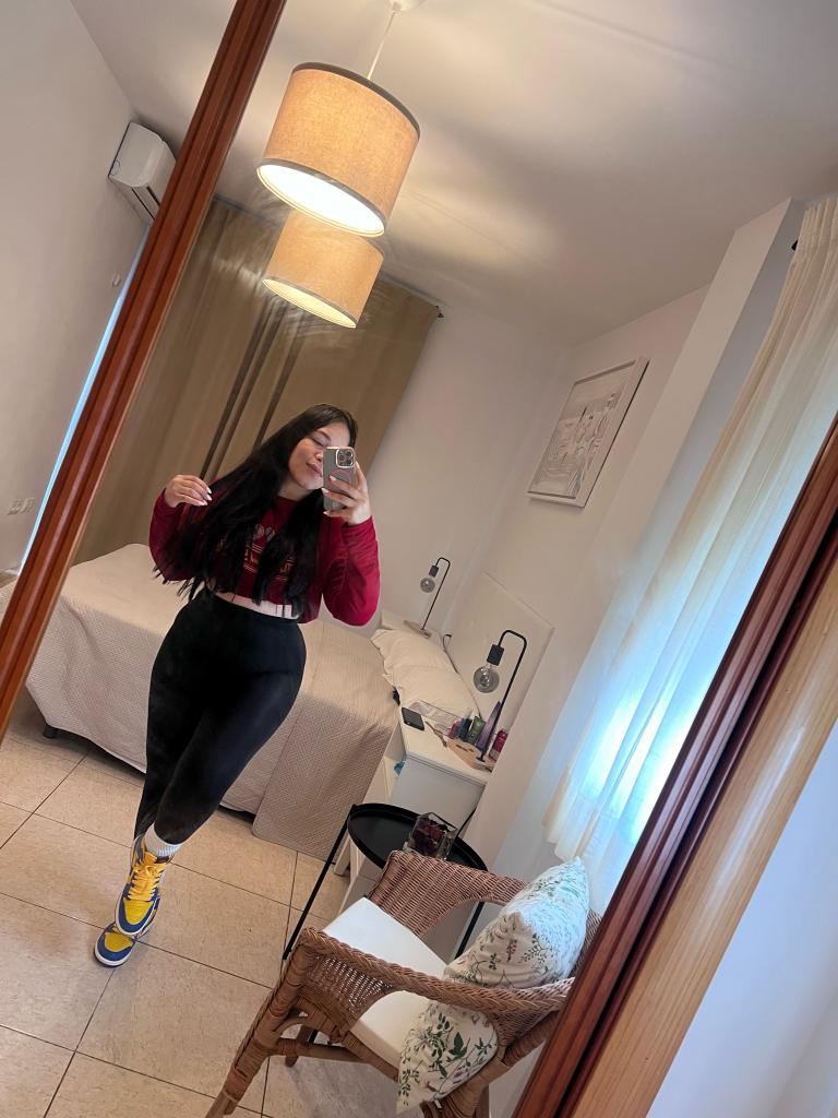 Chica busca chico en Sevilla: 