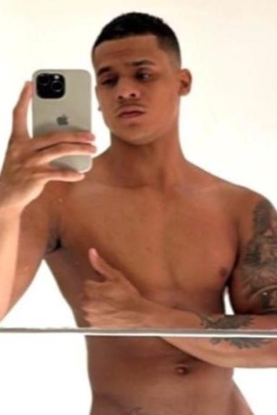 Chico busca chica en Pontevedra: 