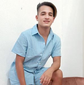 624260403: Chico busca chica en Barcelona