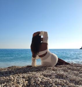 644830149: Chica busca chico en La Coruña