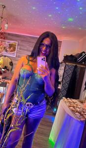 672682566: Chica busca chico en Almería