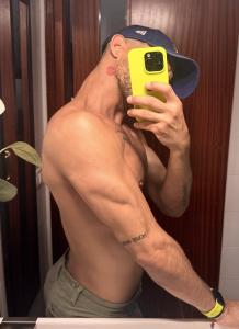 Chico busca chica en Las Palmas: 