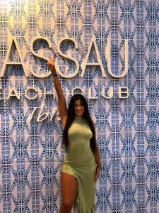 603960541: Chica busca chico en Ibiza