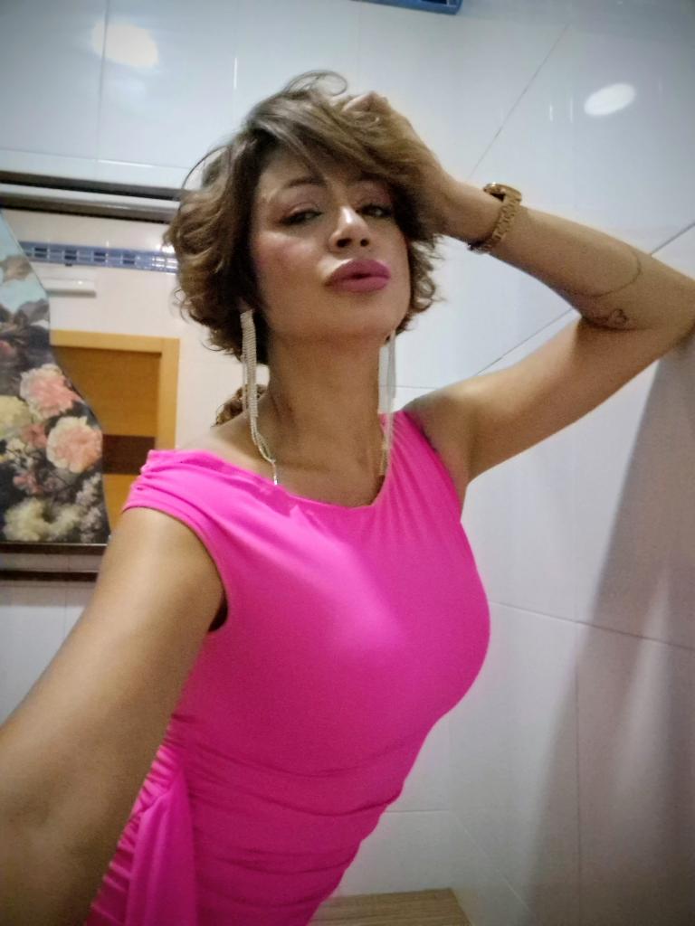 643862380: Chica busca chico en Málaga