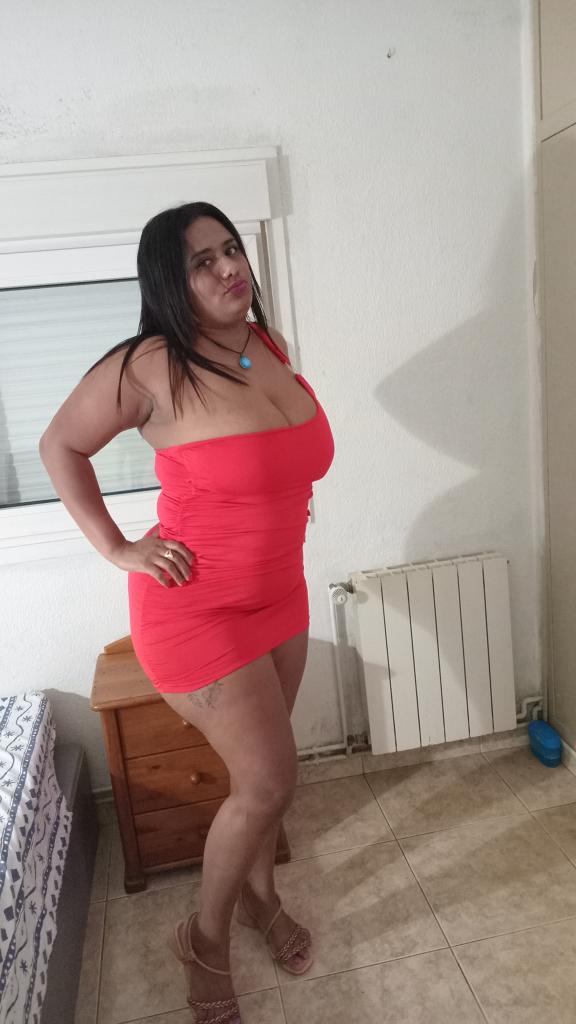 624535542: Chica busca chico en Barcelona