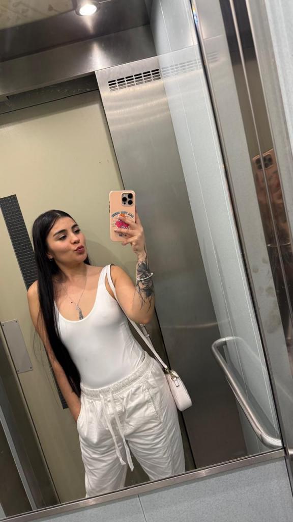 610154809: Chica busca chico en Ibiza