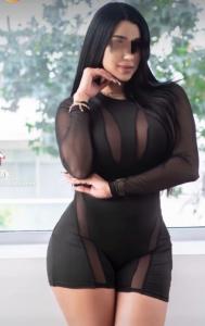 665365487: Chica busca chico en Barcelona