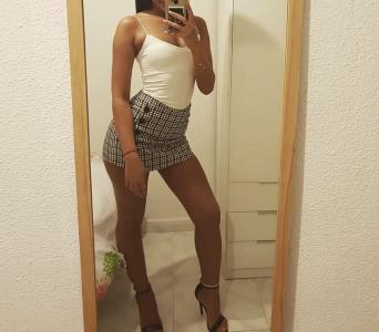643348258: Chica busca chico en Málaga