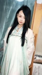 631090219: Chica busca chico en Barcelona