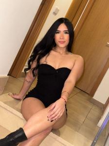 687063517: Chica busca chico en Valencia