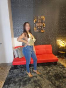 631849894: Chica busca chico en León