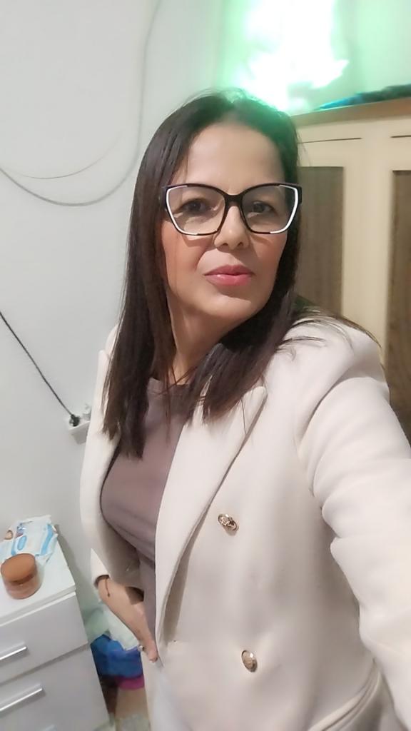 685759393: Chica busca chico en Toledo