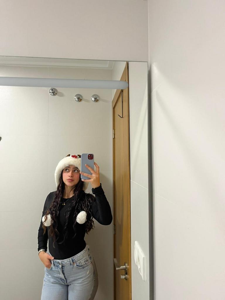 611280171: Chica busca chico en Murcia