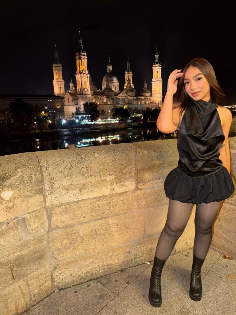 613932644: Chica busca chico en Zaragoza