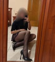 643272294: Chica busca chico en Sevilla