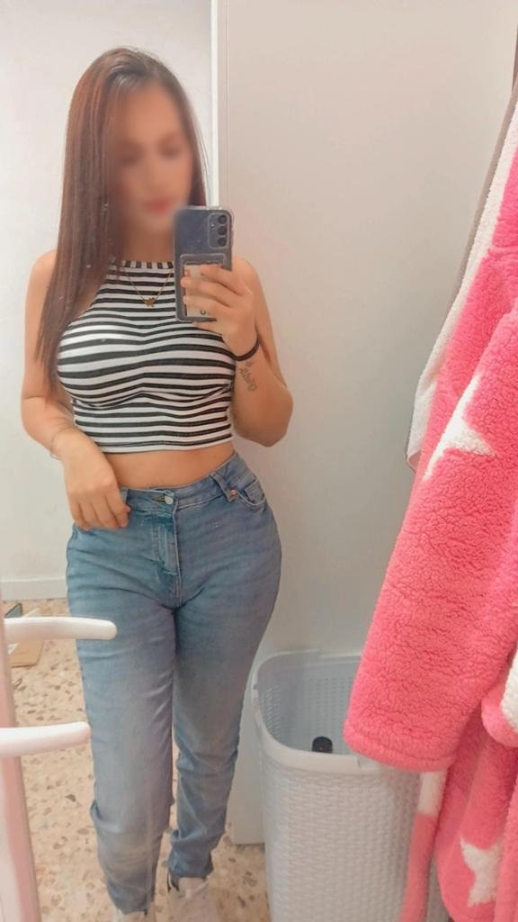 631849894: Chica busca chico en León