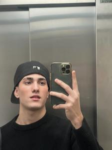 Chico busca chica en Madrid: 