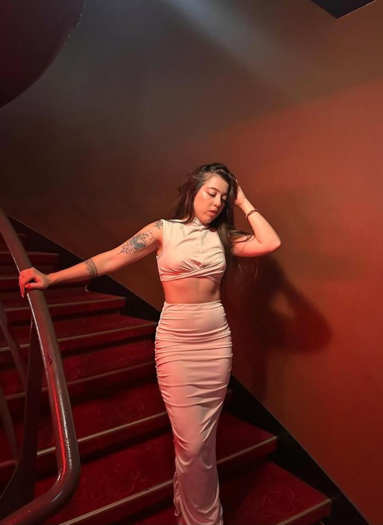 Chica busca chico en Barcelona: Chica busca chico