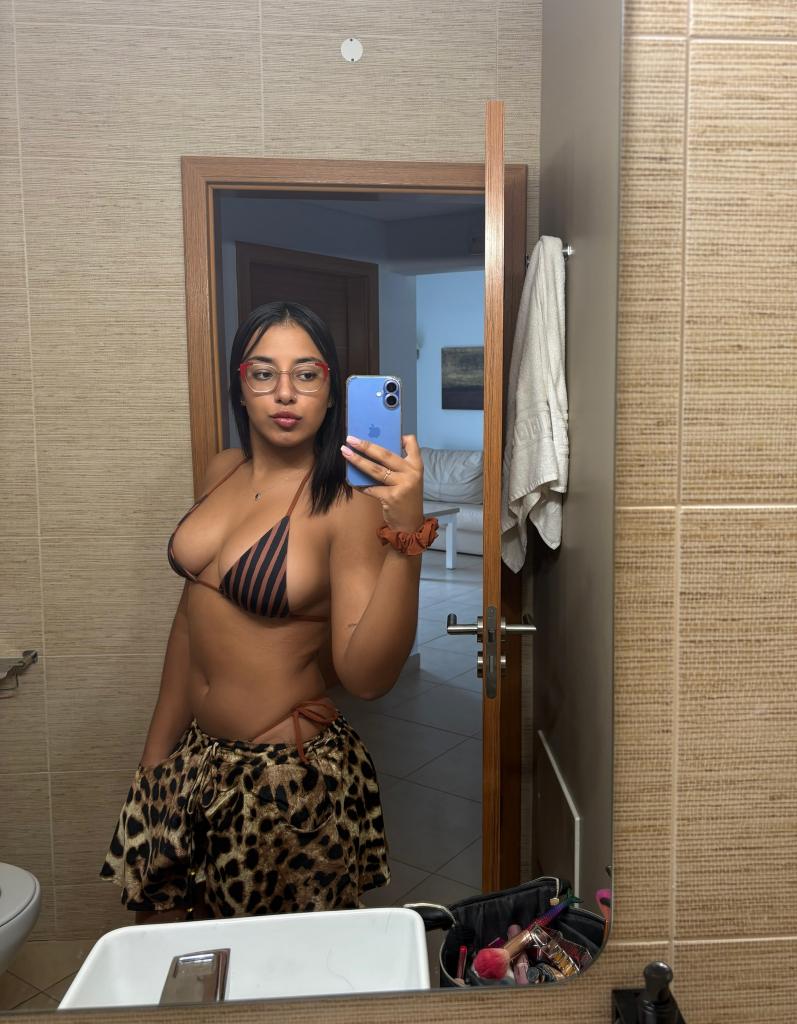 Chica busca chico en Granada: 