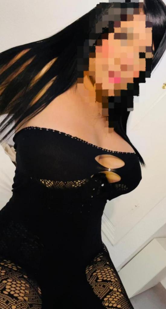 613921028: Chica busca chico en Granada