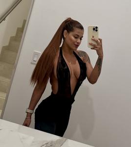 654353903: Chica busca chico en Ibiza