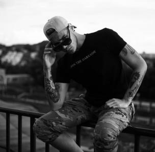 Chico busca chica en Málaga: 