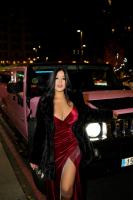 674249150: Chica busca chico en Madrid