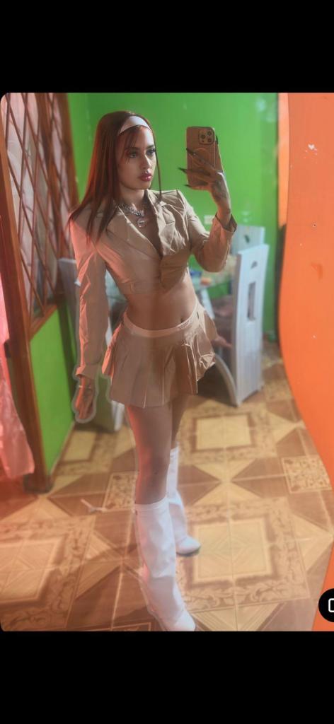 674932055: Chica busca chico en Valencia