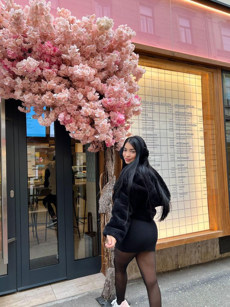 Chica busca chico en Tenerife: 