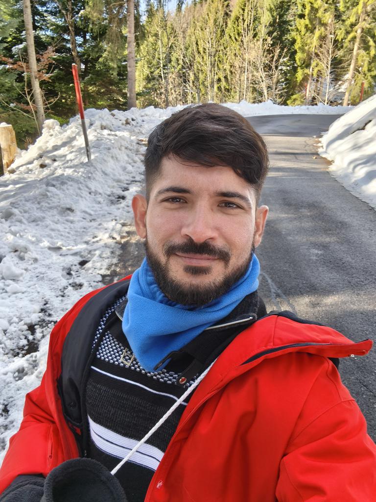 Chico busca chica en Sevilla: 