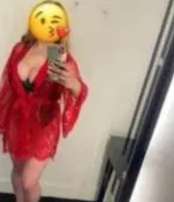 Chica busca chico en Jaén: 