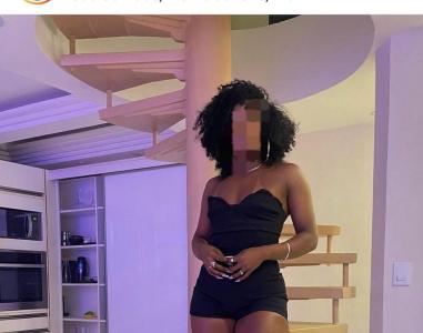 603221025: Chica busca chico en La Coruña