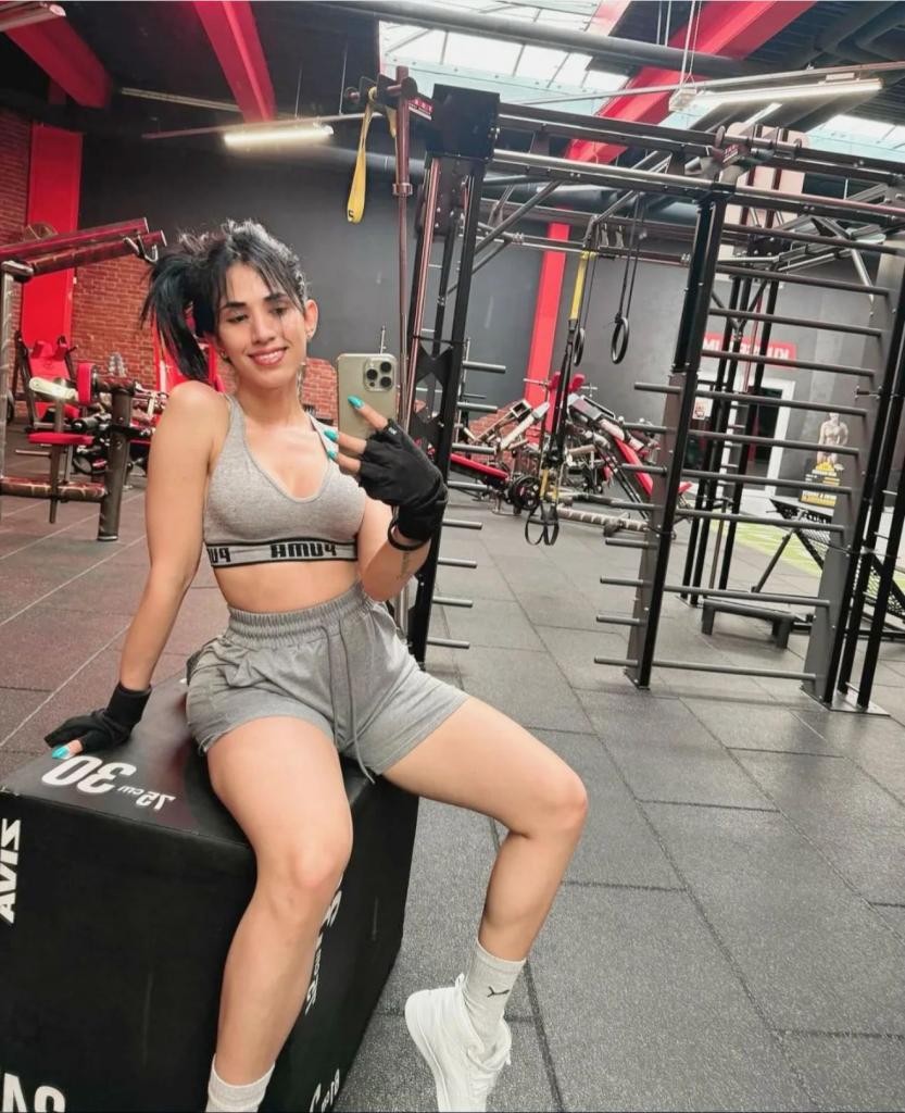 661456264: Travesti en Barcelona