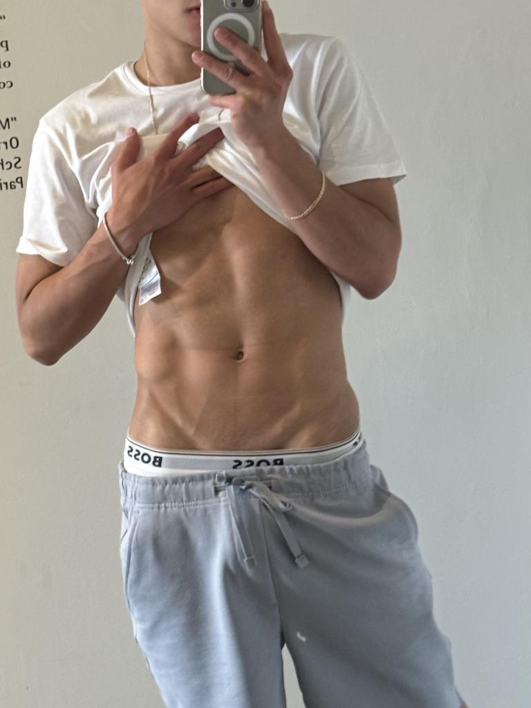 Chico busca chica en Mallorca: 