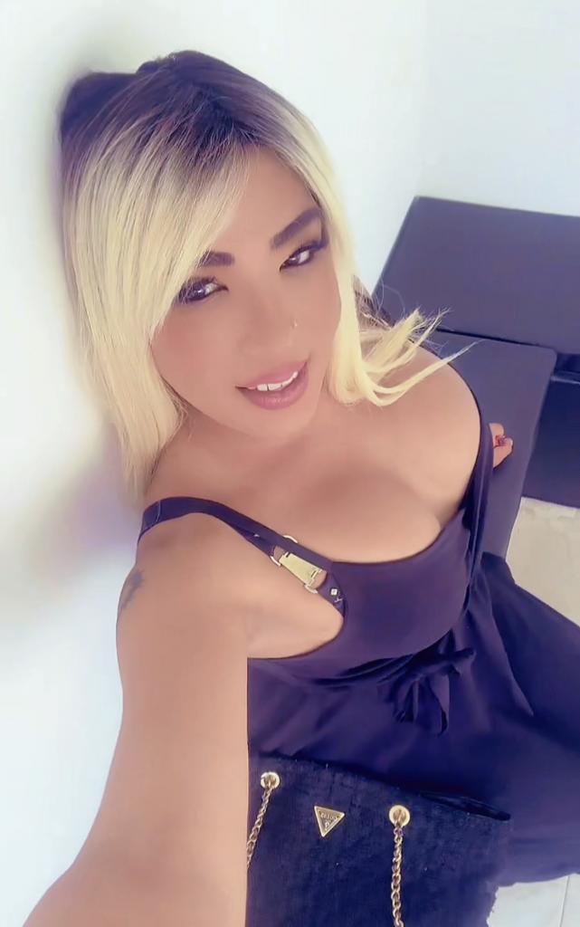 663559110: Transexual en Tenerife