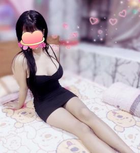 653817332: Chica busca chico en Barcelona