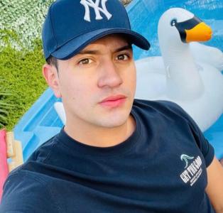 632223037: Chico busca chica en Valencia