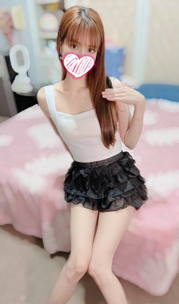 643935150: Chica busca chico en Barcelona