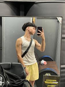 Chico busca chica en Murcia: 