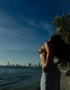 Chica busca chico en Sevilla: 