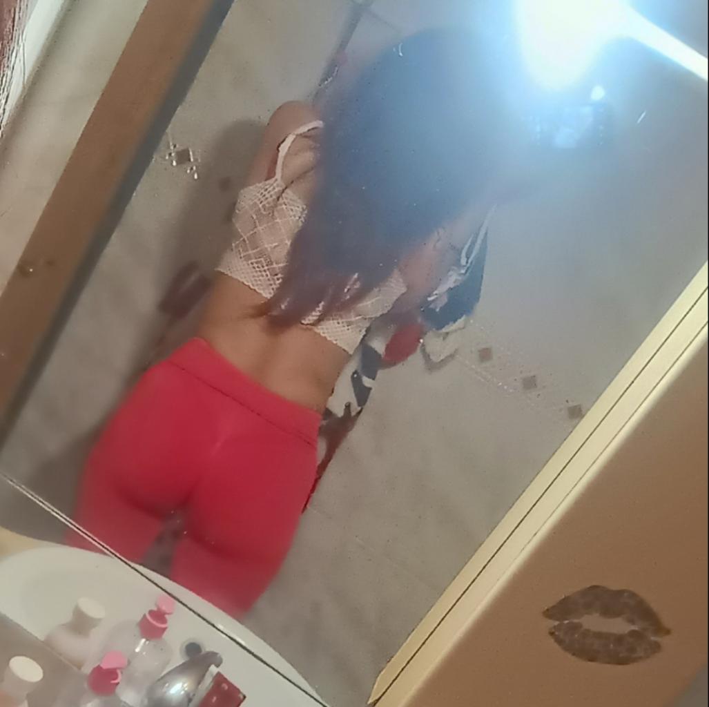 678731471: Chica busca chico en Barcelona