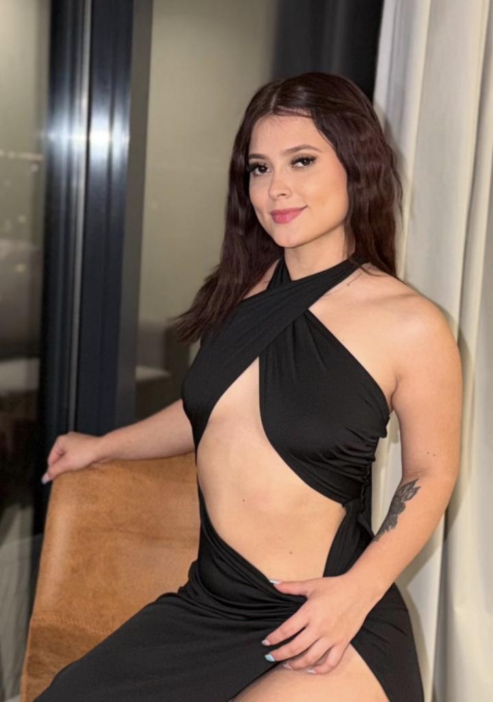 666314589: Chica busca chico en Ibiza