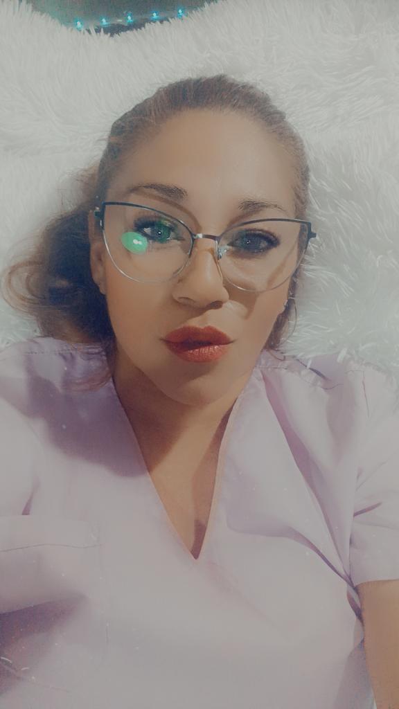 Chica busca chico en Granada: 