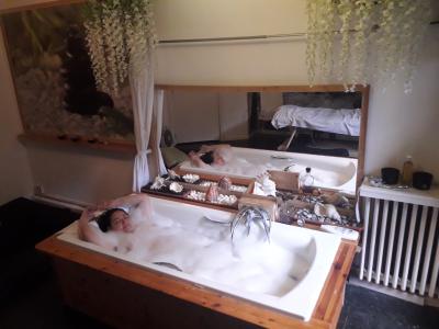 674682065: Chica busca chico en Barcelona