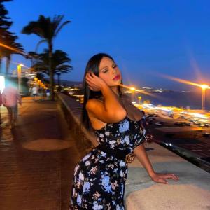 Chico busca chica en Las Palmas: 